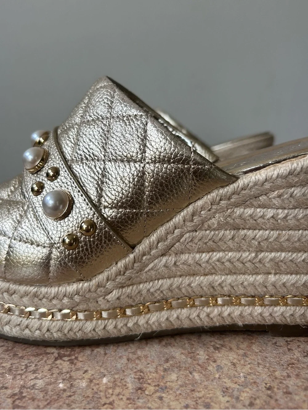 Karl Lagerfeld Paris Camila Espadrille Wedge Sandals Champagne size 8.5
